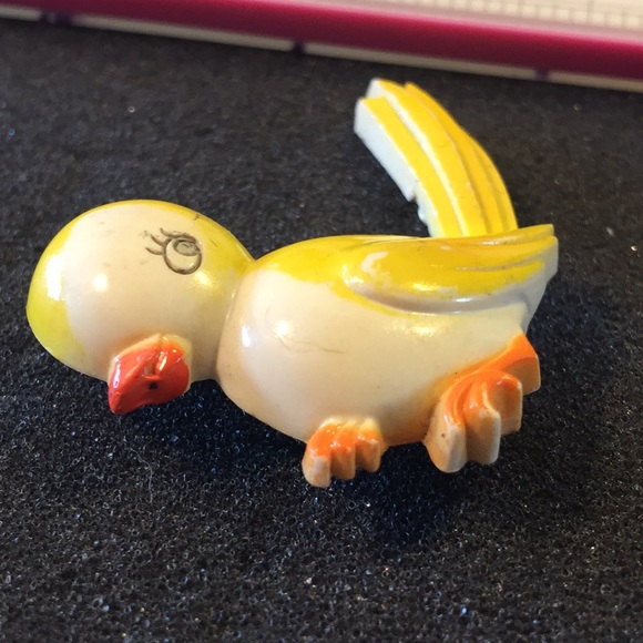 Vintage 1950’s plastic bird brooch - Picture 4 of 4